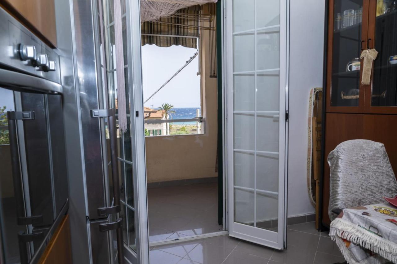 Casa Ambra Mare Bordighera Exterior foto